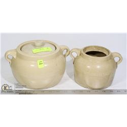 2 MEDALTA BEAN POTS - 1 WITH LID