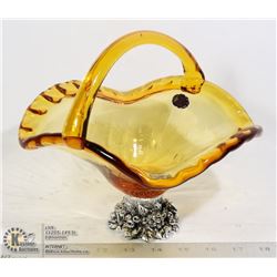 VINTAGE WHITE CRISTAL CANDY