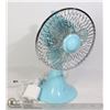 Image 1 : TURQUOIS OSCILLATING DESK FAN WITH USB