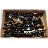 Image 1 : FLAT OF ASSORTED DESIGNER SUNGLASSES