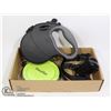 Image 1 : FLAT OF DOG SUPPLIES, LEACH, COLLAR, COLLAPSIBLE