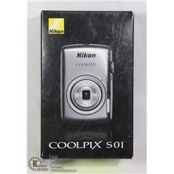 NIKON COOLPIX 201 CAMERA