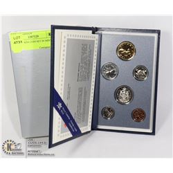 1993 CANADA COIN SET IN MINT CASE