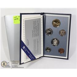 1995 CANADA COIN SET IN MINT CASE