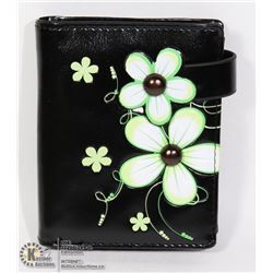 NEW SHAG WEAR WOMENS WALLET