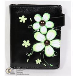 NEW SHAG WEAR WOMENS WALLET