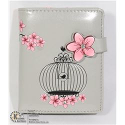 NEW SHAG WEAR WOMENS WALLET