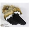 Image 1 : WINTER FASHION BOOTS SIZE 40