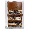 Image 1 : ESTATE JEWELRY BOX WITH CONTENTS