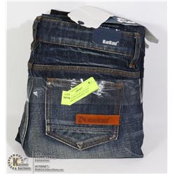 TWO PAIRS OF BLUE BLOOD WOMENS JEANS SIZE 26/32