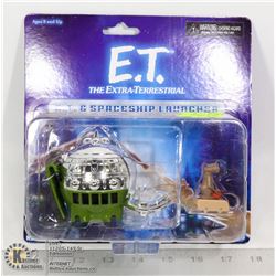 ET SPACE SHIP WITH ET FIGURE COLLECTIBLE