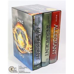 THE DIVERGENT SERIES (DIVERGENT + INSURGENT +