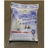 Image 1 : BAG OF GREEN FLAG DE-ICER AND ANTI SKID (GOOD TO