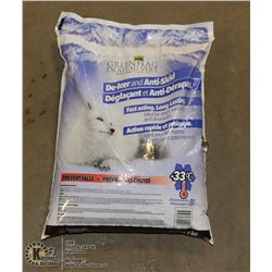 BAG OF GREEN FLAG DE-ICER AND ANTI SKID (GOOD TO