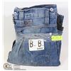Image 1 : THREE PAIRS OF WOMENS JEANS SIZE 32 WAIST VARIOUS