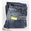 Image 1 : 2 PAIRS OF MIXED BRAND JEANS 27/34