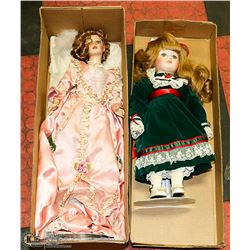BOX WITH 2 COLLECTIBLE DOLLS