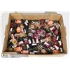 Image 1 : LARGE FLAT OF ASSORTED COLOUR NAIL POLISH
