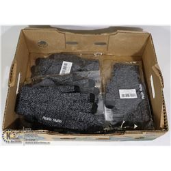 FLAT OF TOUCH SCREEN GLOVES