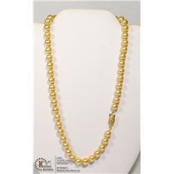 #205-SEA SHELL PEARL NECKLACE 17.5"/8mm
