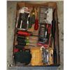 Image 1 : LARGE FLAT OF HAND TOOLS INCLUDING