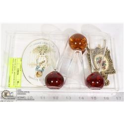 TRAY OF ASSTD - MINIATURE PETIT POINT, KEEPSAKE &