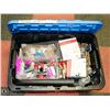 Image 1 : TOTE OF PLUMBING SUPPLIES