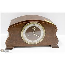 VINTAGE WOOD MANTLE CLOCK - NO KEY