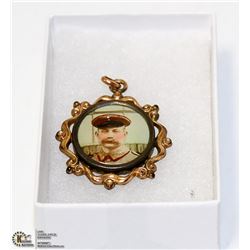 WW1 SWEETHEART PENDANT WITH SOLDIER PHOTO