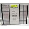 Image 1 : NEW QUEEN SIZE LAUREN TAYLOR MICROFIBER SHEET SET
