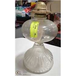 ALLADIN OIL LAMP 11" TALL