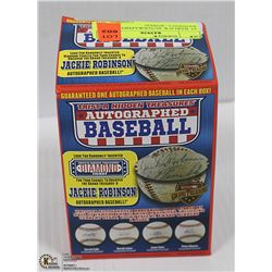 AL BARLICK AUTOGRAPHED BASEBALL, BOXED