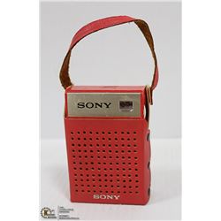 SONY 7 TRANSISTOR RADIO IN LEATHER CASE WORKS