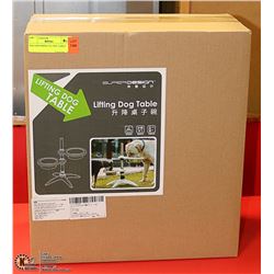 RAISED FEEDING STATION FOR PETS