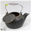 Image 1 : CAST IRON KETTLE