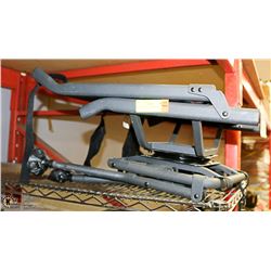 CABELAS TREE STAND/SEAT