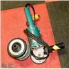 Image 1 : MAKITA ANGLE GRINDER WITH DISCS