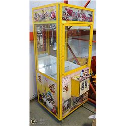 MAGIC BOX COIN OPERATED CLAW MACHINE-WORKING