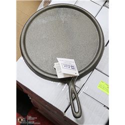 CAST IRON SKILLET 10"