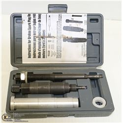 BROKEN SPARK PLUG REMOVAL SET