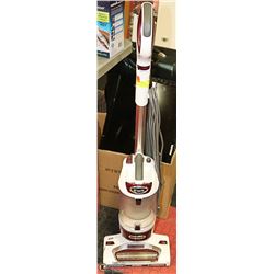 SHARK ROTATOR LIFT AWAY VACUUM CLEANER