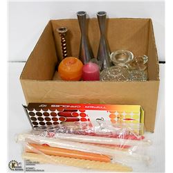 FLAT OF CANDLE HOLDERS AND MULTIPLE TAPER CANDLES