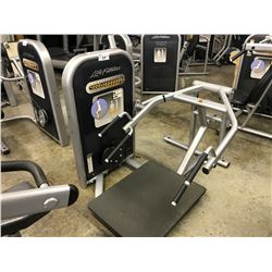 LIFE FITNESS SQUAT STATION