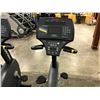 Image 2 : LIFE FITNESS LIFE CYCLE 9500 HR RECUMBENT BIKE