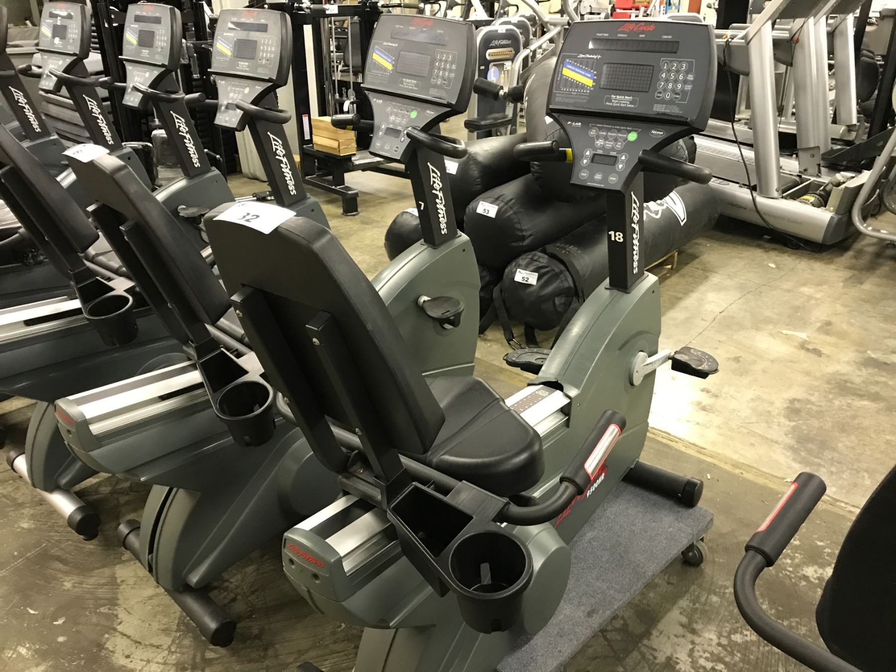 LIFE FITNESS LIFE CYCLE 9500 HR RECUMBENT BIKE