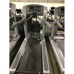 LIFE FITNESS 95TI FLEX DECK TREADMILL WITH 120V/20AMP