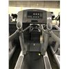 Image 2 : LIFE FITNESS 95TI FLEX DECK TREADMILL WITH 120V/20AMP