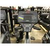 Image 2 : LIFEFITNESS LIFE CYCLE 9500HR RECUMBENT BIKE