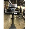 Image 3 : LIFEFITNESS 9500HR STEPPER