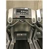 Image 2 : LIFE FITNESS FLEX DECK TREADMILL 120V/20A PLUG